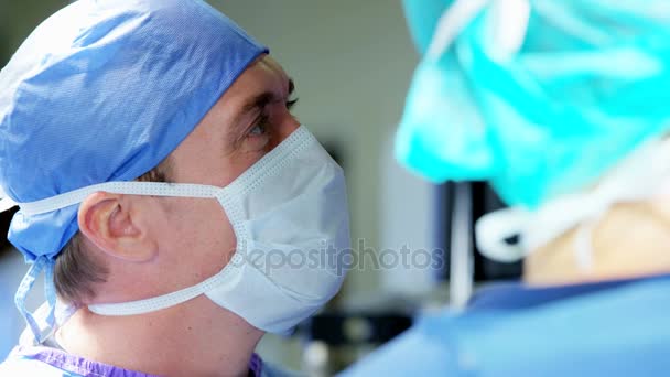 cerrah performans gösteren laparoskopi işlemi  - Video, Çekim