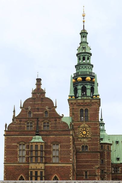 Frederiksborgin linna, Tanska
 - Valokuva, kuva