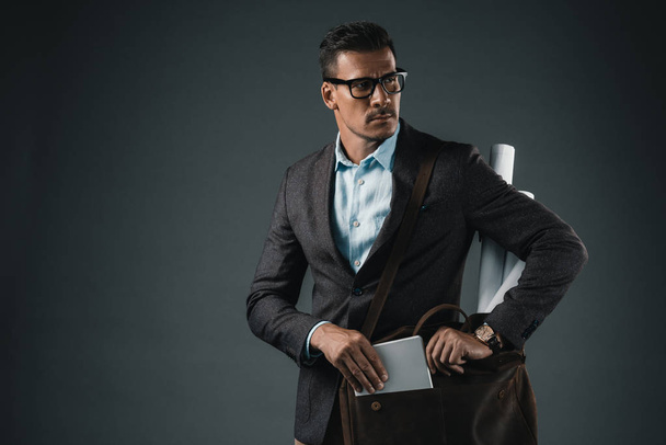 confident  businessman holding digital tablet - Фото, изображение