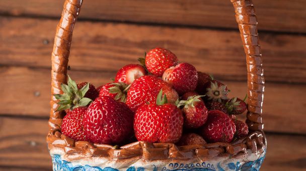Strawberries in the basket - Photo, Image