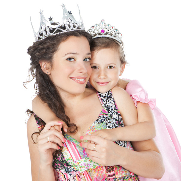 imagen de madre feliz y niña vestida como princesa
 - Foto, imagen