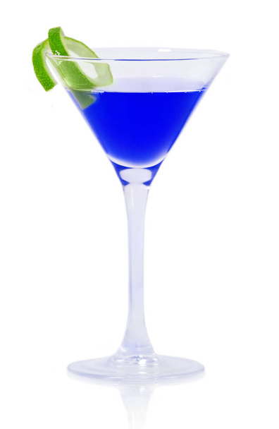 Martiniglas op wit - Foto, afbeelding