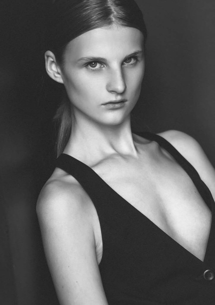 Model test with young beautiful fashion model - Fotografie, Obrázek