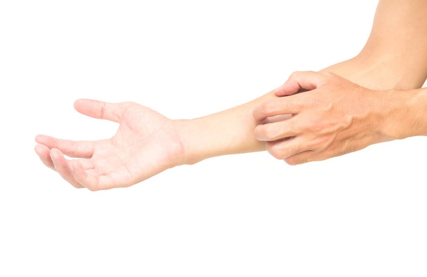 Mano del hombre rascarse la mano sobre fondo blanco, cuidado de la salud y concepto médico
 - Foto, Imagen