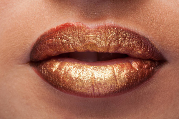 Close-up opnames van mond met lippenstift - Foto, afbeelding