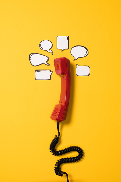 Telephone handset and speech bubbles - Photo, Image