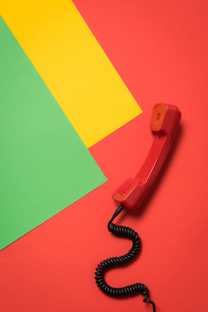 Red telephone handset - Фото, зображення
