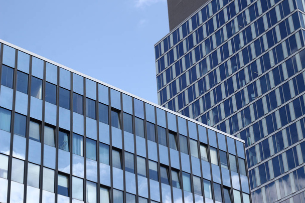 Business buildings detail - architecture with sky reflection bac - Zdjęcie, obraz