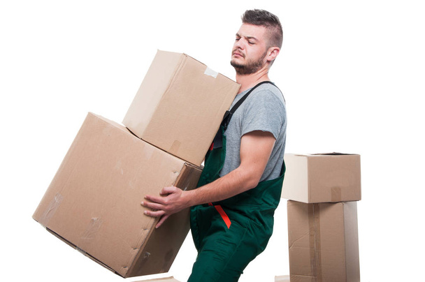 Mover gars portant deux boîtes lourdes
 - Photo, image
