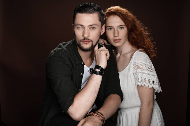 couple posing for studio shot - Fotografie, Obrázek