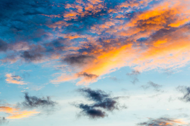 západ slunce s mraky, pozadí a tapety - Fotografie, Obrázek