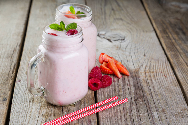 Strawberry jogurt smoothie in glass jar - Photo, image