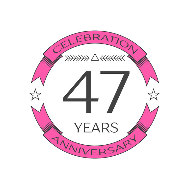 Реалистичный логотип празднования сорока семи лет с кольцом и лентой на белом фоне. Векторный шаблон для Вашего дизайна
 - Вектор,изображение