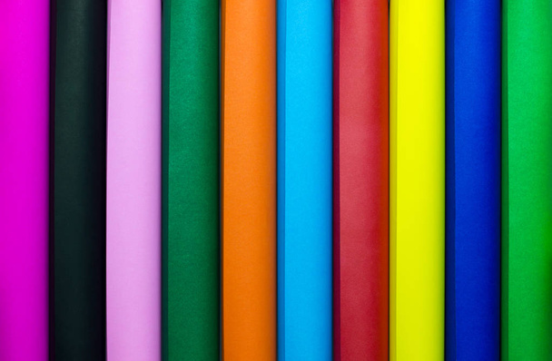 El papel de rollo multicolor está bellamente diseñado
.  - Foto, Imagen