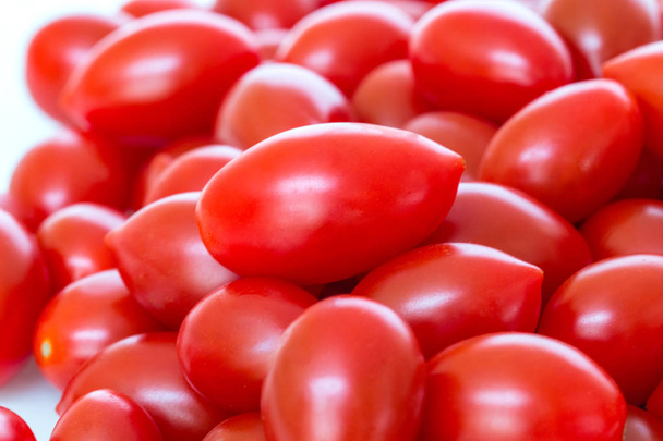Tomates cereja vermelha
. - Foto, Imagem