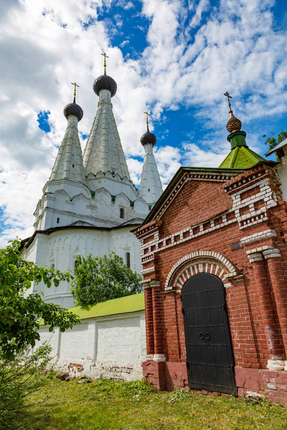 Kerk van de veronderstelling van de Maagd Maria in Oeglitsj, Rusland - Foto, afbeelding