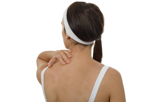 Jeune femme souffrant de douleur à l'épaule
 - Photo, image