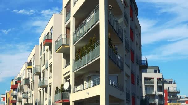 bloco moderno de arranha-céus de apartamentos
 - Filmagem, Vídeo