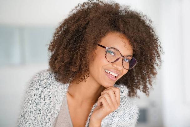 mixed-race woman with eyeglasses - Фото, зображення
