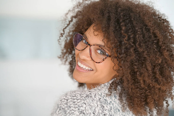 mixed-race woman with eyeglasses - Fotoğraf, Görsel