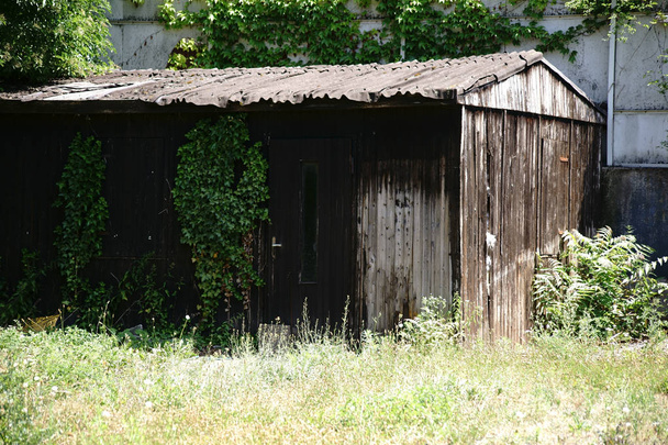 stará dřevěná bouda - Fotografie, Obrázek