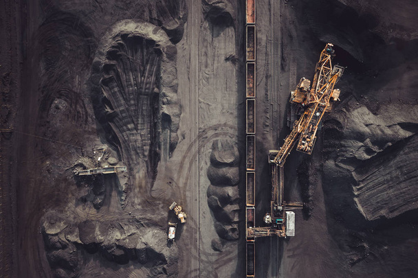 Kömür madenciliği yukarıdan - Fotoğraf, Görsel