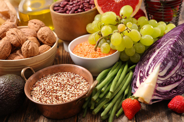 Seleção de alimentos saudáveis
 - Foto, Imagem