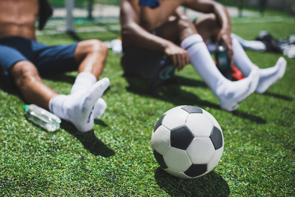 futbol oyuncuları ve topu - Fotoğraf, Görsel