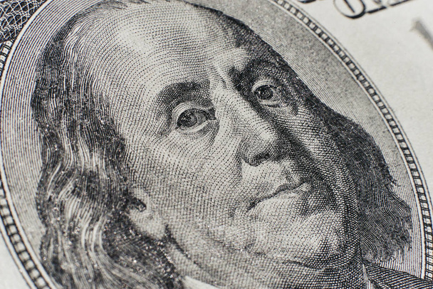 Close up di un ritratto da cento dollari
 - Foto, immagini