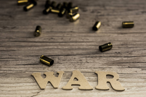 Λέξη πόλεμος έννοια με ξύλινα γράμματα - Φωτογραφία, εικόνα