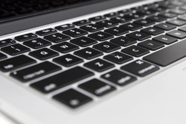 černá klávesnice notebooku - Fotografie, Obrázek