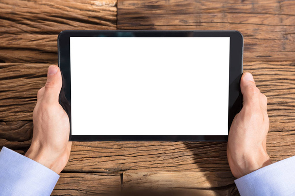 Person Holding Digital Tablet - Zdjęcie, obraz