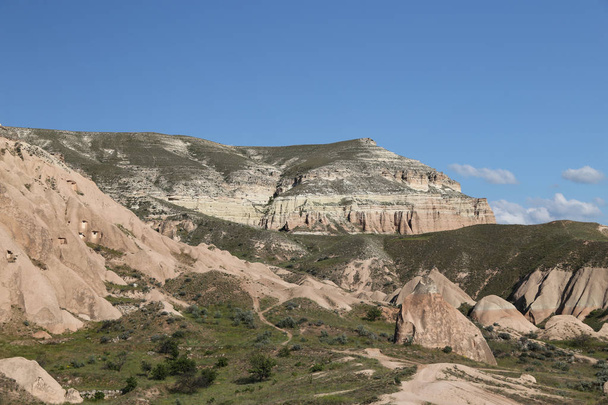 Rose Valley en Cavusin Village, Capadocia
 - Foto, imagen