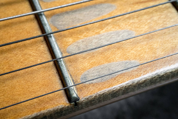 ヴィンテージのエレキギターのメイプル ネック - 写真・画像