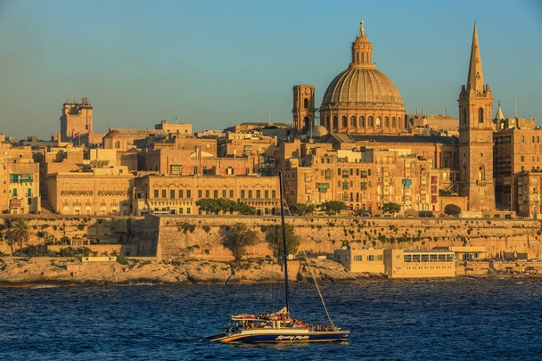 Valetta panoramę miasta o zachodzie słońca, Malta - Zdjęcie, obraz