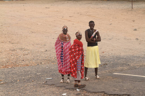Traditionelle Samburu Frauen Keniában  - Fotó, kép
