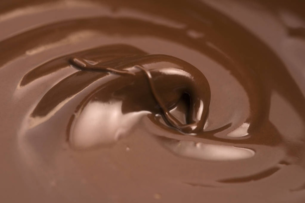 暗いチョコレート背景、マクロの表示 - 写真・画像