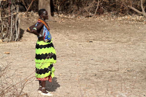 Традиционные женщины Самбуру в Кении
 - Фото, изображение