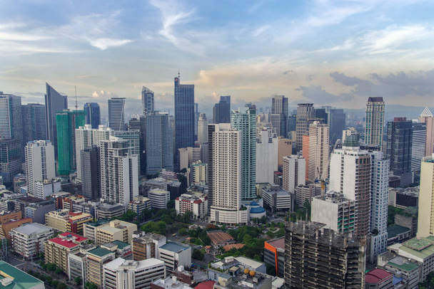 Blick auf die Skyline von Makati - Foto, Bild