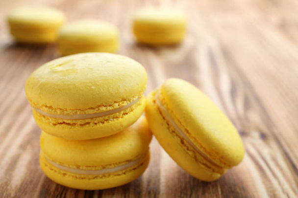 tasty lemon macarons - Foto, afbeelding
