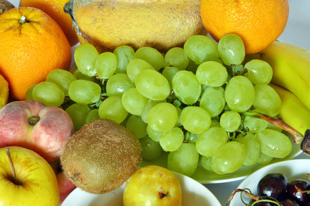  Különböző típusú friss gyümölcsök - Fotó, kép