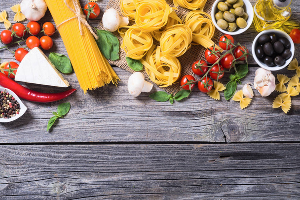 Ingredient for cooking pasta - Foto, immagini
