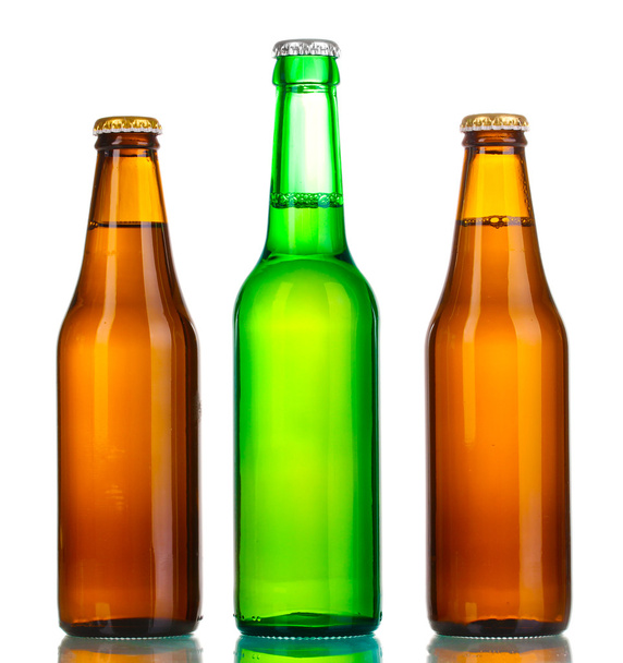 drie flessen bier geïsoleerd op wit - Foto, afbeelding