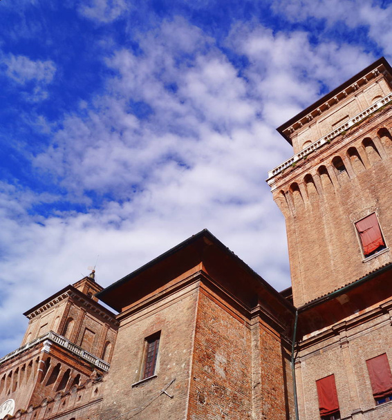 Detail of Este castle, Ferrara - Foto, Bild