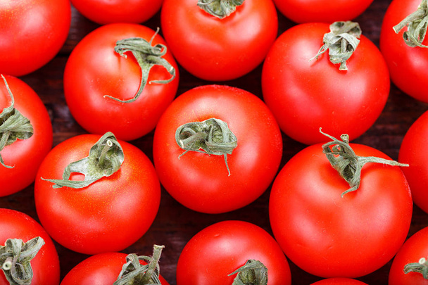 A lot of ripe tomato background - Foto, Imagen