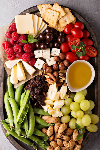 Cheese plate with fresh vegetables and fruits - Fotografie, Obrázek
