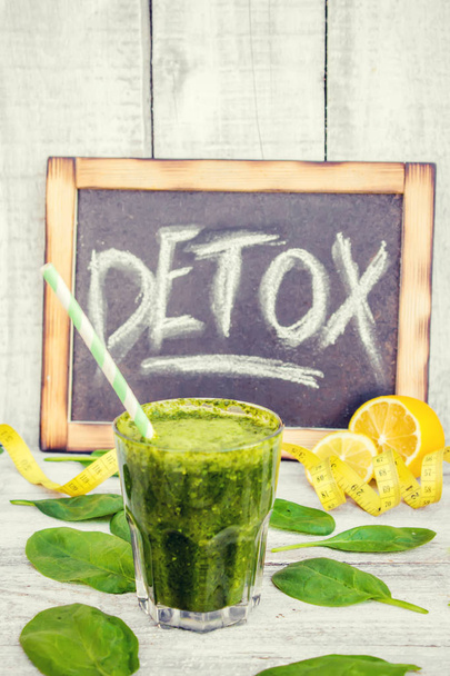 Detox green smoothie. Selective focus. - Foto, Imagem