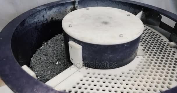 Machine for metal cleaning works in factory - Záběry, video