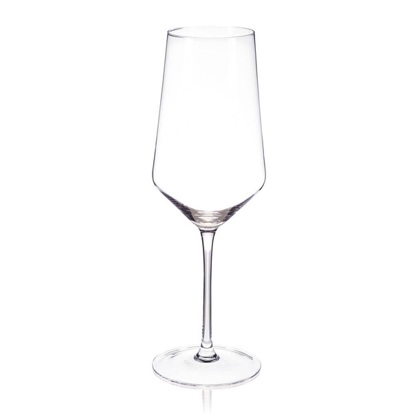 Verre à vin cristal sur fond blanc
 - Photo, image