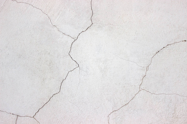 white wall, the surface cracked plaster, concrete texture - Photo, Image